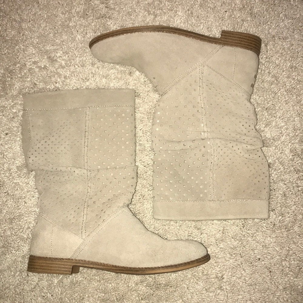 Suede Gray Tom’s Boots